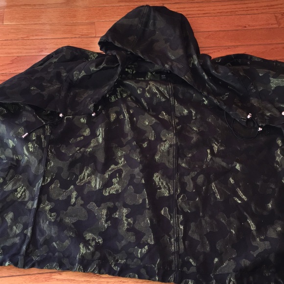 Lane Bryant CAMOUFLAGE COTTON BLEND HOODED LIGHTWEIGHT JACKET size 18/20 - Picture 6 of 10